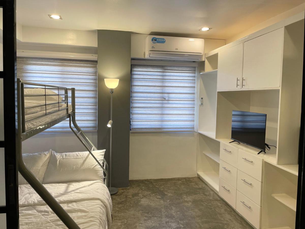Crib 252 Subic Bay Aparthotel Екстериор снимка